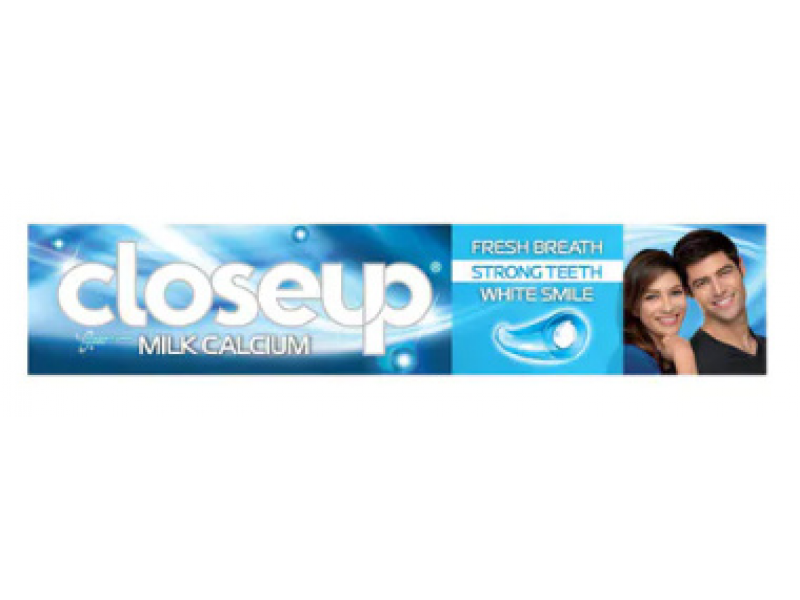 CLOSE UP TOOTHPASTE MILK CALCIUM STRONG TEETH 100ML CLOSE UP TOOTHPASTE MILK CALCIUM STRONG TEETH 100ML