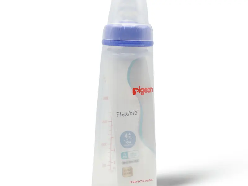 PIGEON PLASTIC NURSER CLEAR 240ML PA26006 PIGEON PLASTIC NURSER CLEAR 240ML PA26006