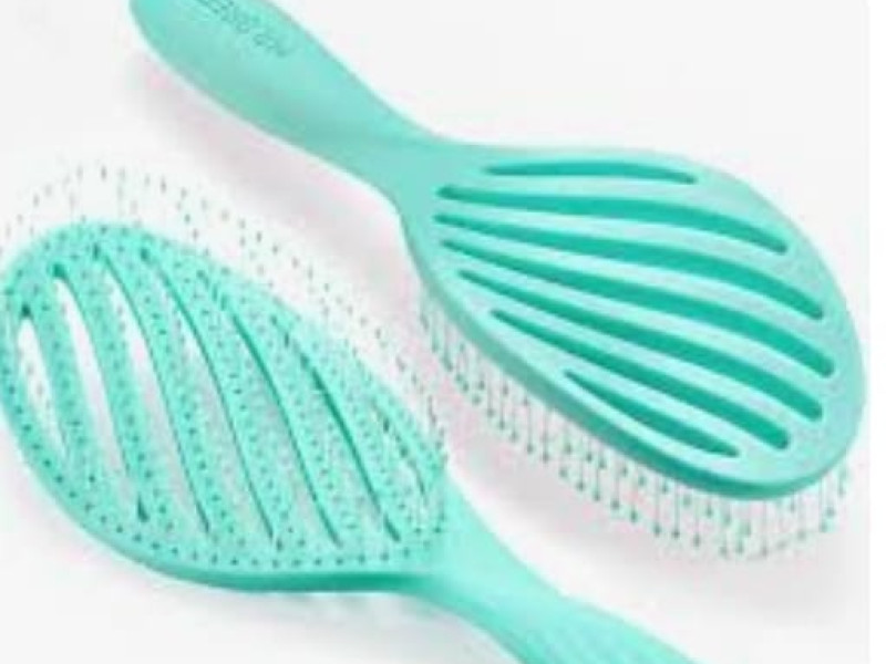 STYLIST BRUSH GREEN STYLIST BRUSH GREEN