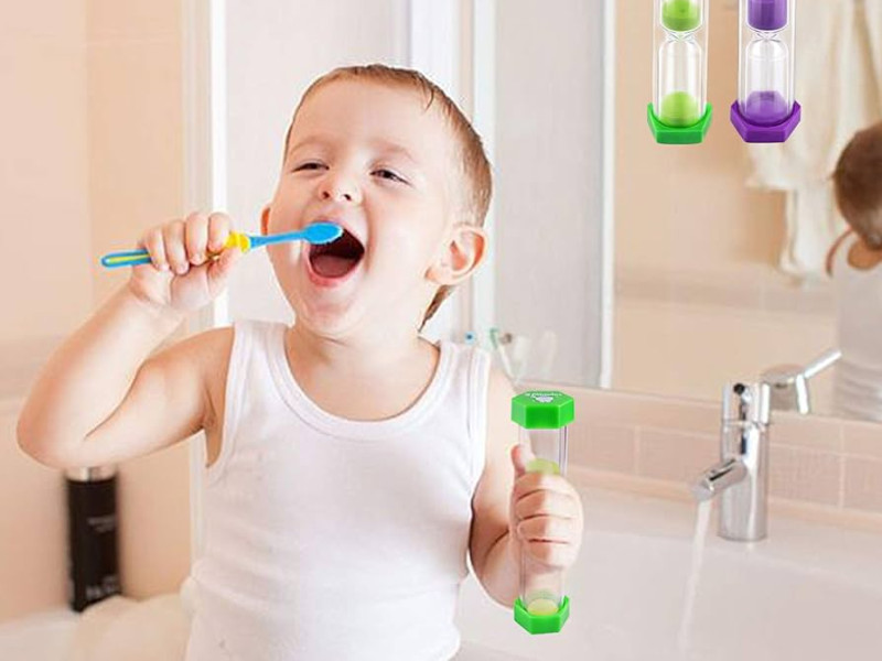 MASHA 2832 BRUSH WITH SAND WATCH MASHA 2832 BRUSH WITH SAND WATCH